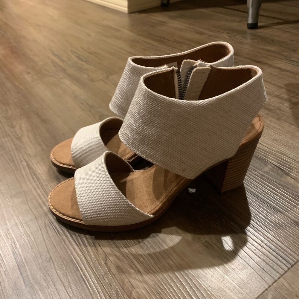 Tom’s Majorca Cutout shoes